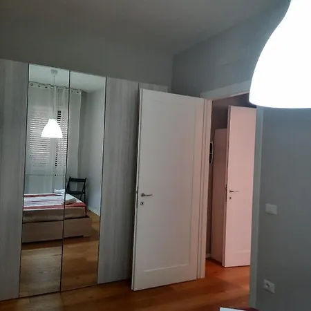 Lucietta 60 House *